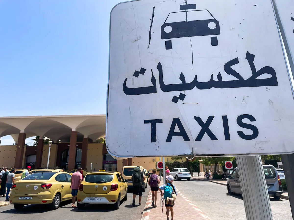 taxi essaouira marrakech